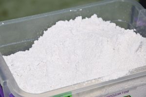 Подрібнення крейди на апараті вихрового шару