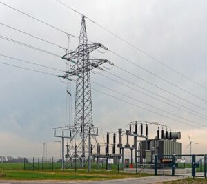 Доливання оливи в високовольтні вводи трансформатора